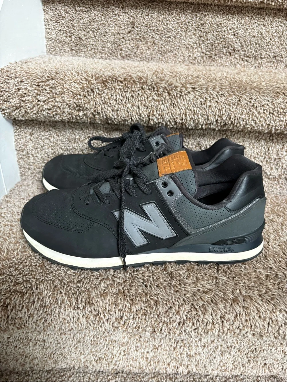 New Balance 574 Men's Black & Gray Casual Classic Sneakers